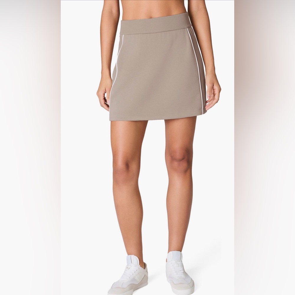 SPANX NWT Air Essentials Pique skort Size Small